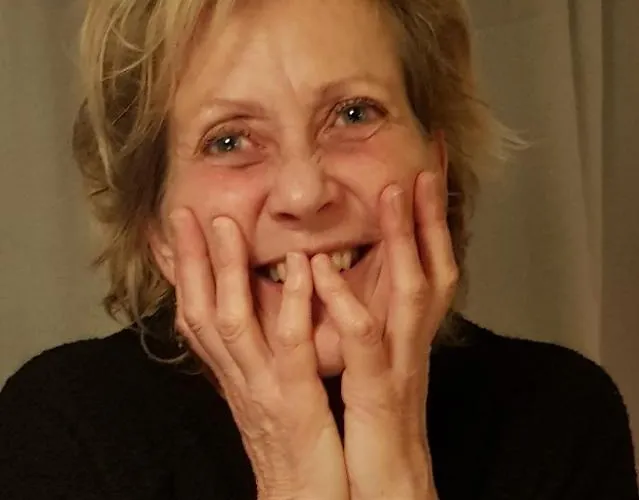 Lises Oda ve Kahvaltı