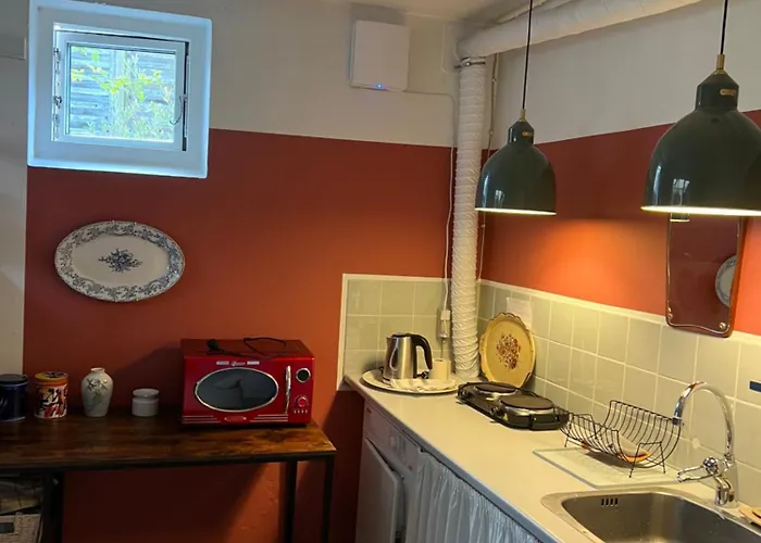 Oda ve Kahvaltı Lises